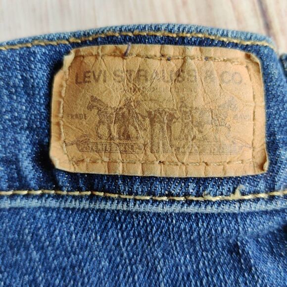 Vintage Levi's 515 high rise shorts sz 4 - Picture 12 of 14